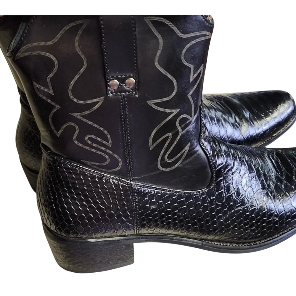 Alberto Fellini Snakeskin Style Western Boots Embroidered Pointed Toe Block Heel